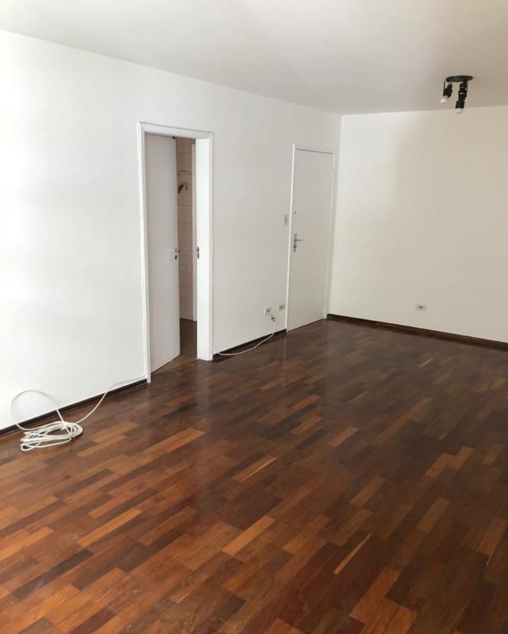 Apartamento para alugar com 3 quartos, 120m² - Foto 4