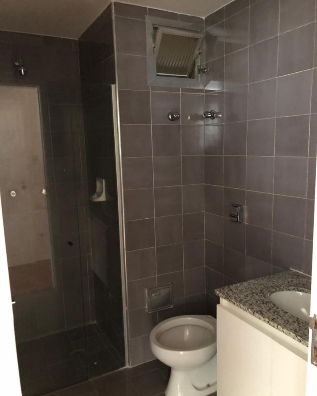 Apartamento para alugar com 3 quartos, 120m² - Foto 15