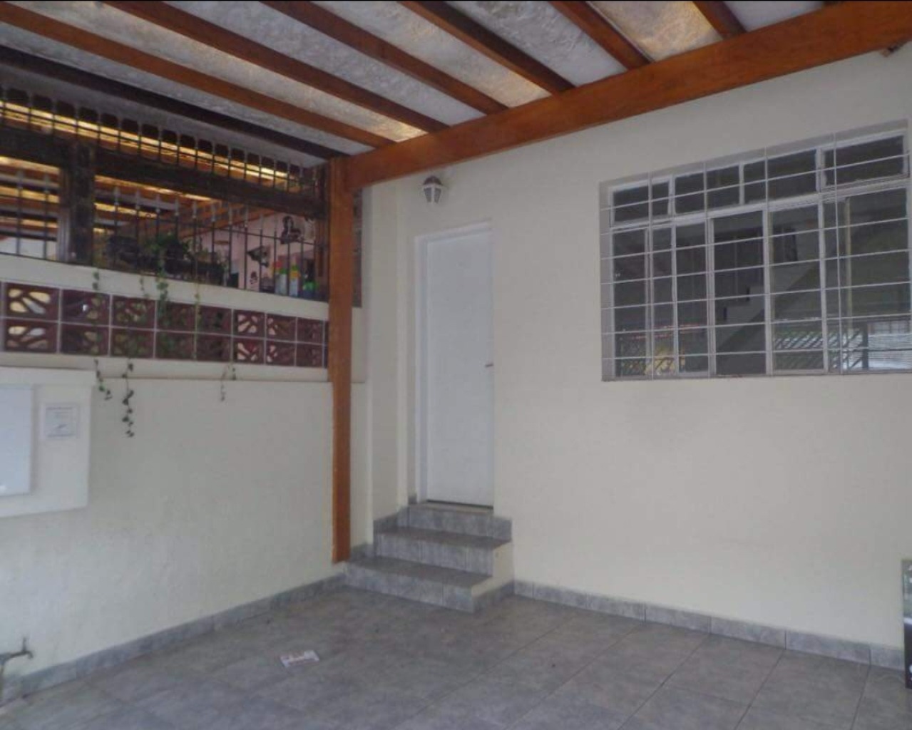 Sobrado à venda com 2 quartos, 120m² - Foto 1