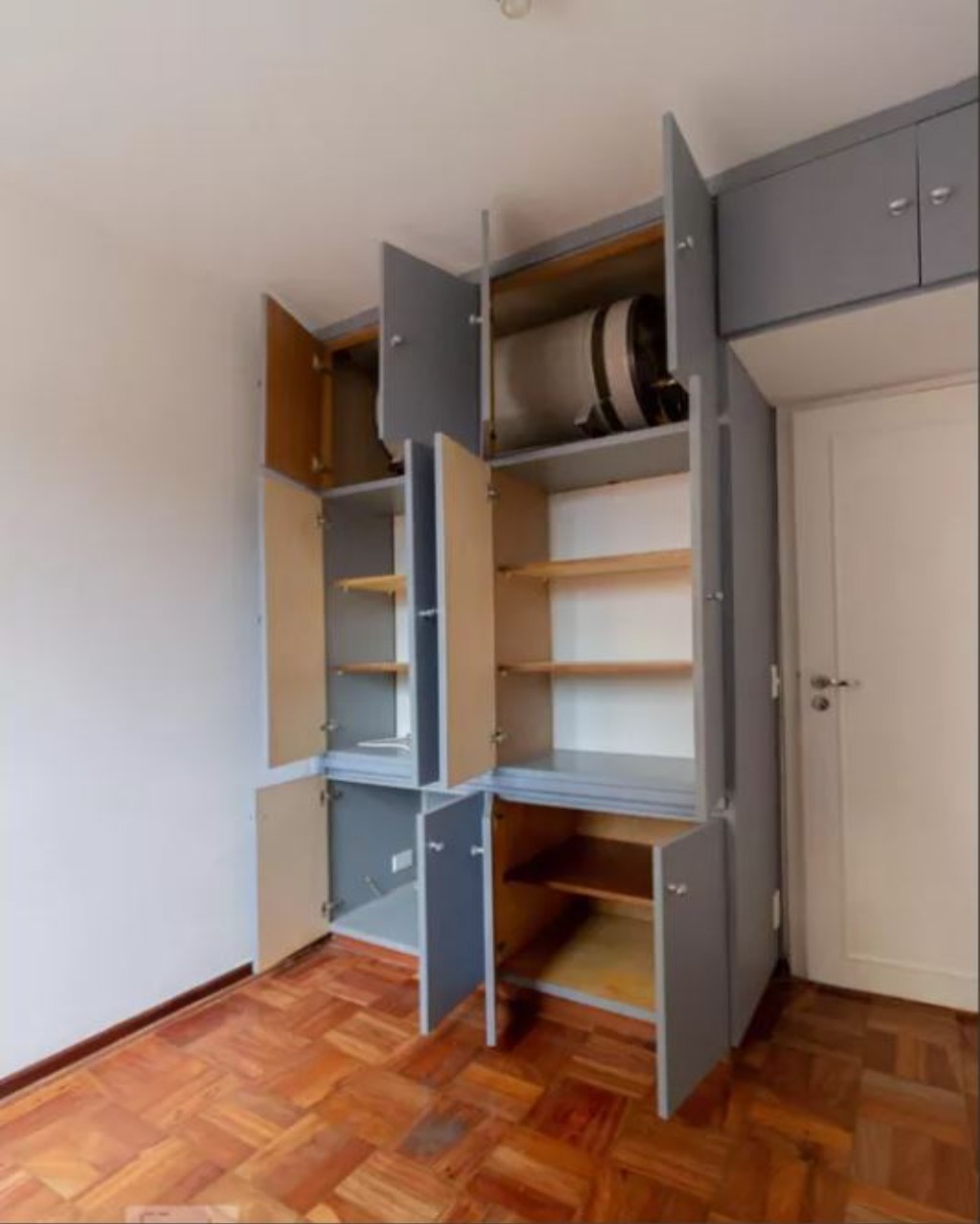 Apartamento para alugar com 2 quartos, 70m² - Foto 9