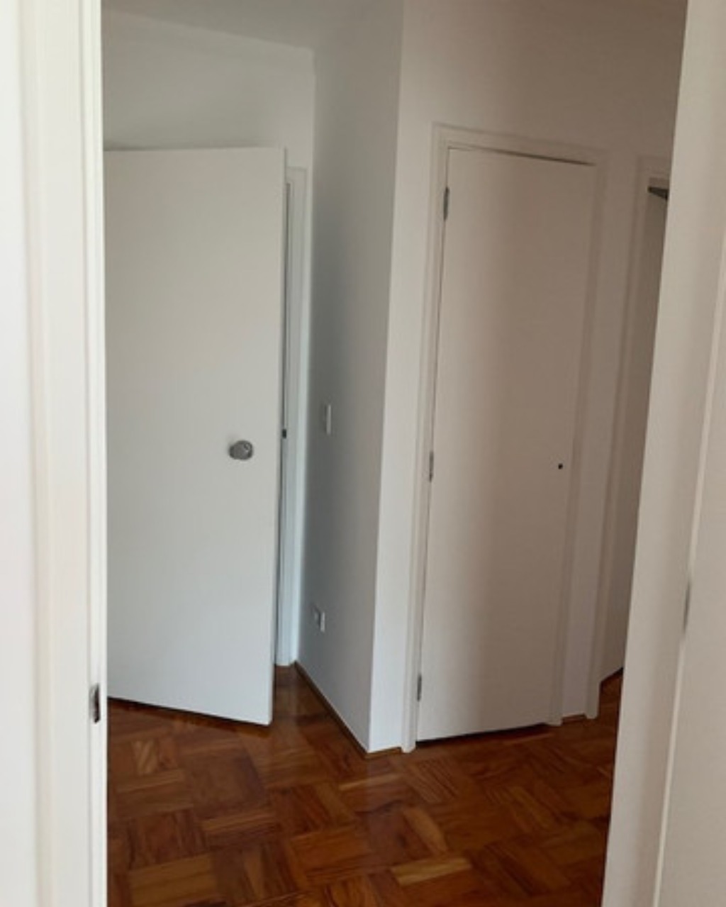 Apartamento para alugar com 3 quartos, 130m² - Foto 11