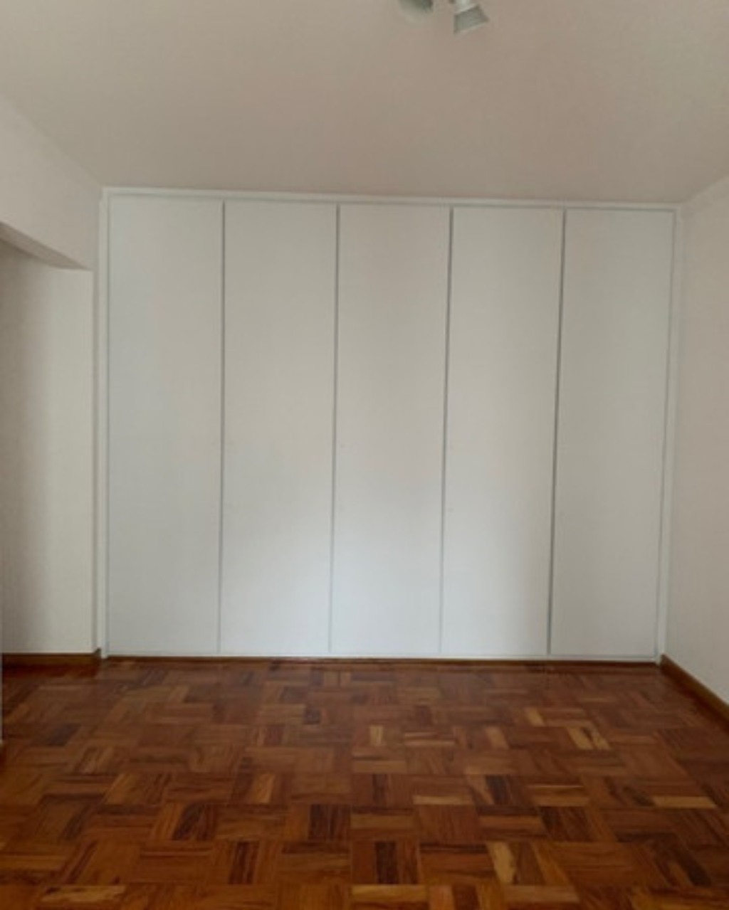 Apartamento para alugar com 3 quartos, 130m² - Foto 14