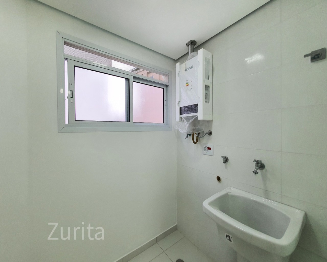 Apartamento para alugar com 1 quarto, 40m² - Foto 11