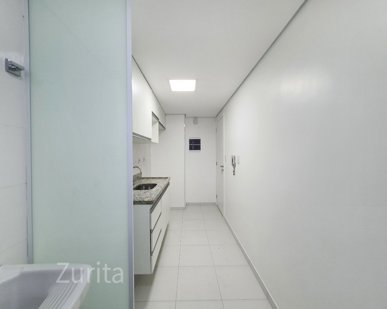 Apartamento para alugar com 1 quarto, 40m² - Foto 12