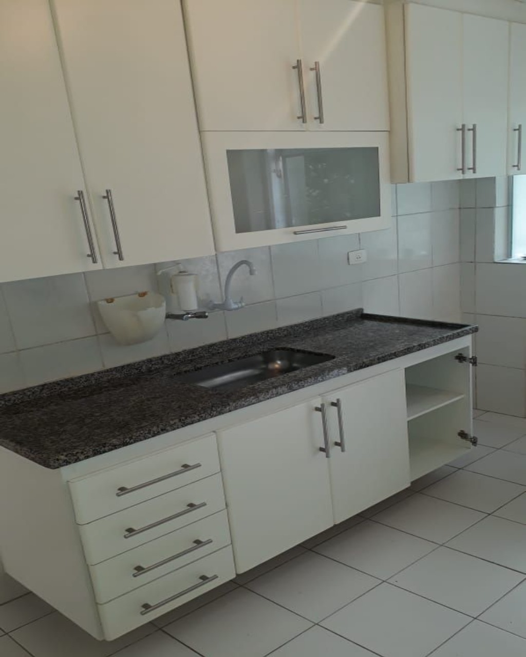 Apartamento para alugar com 2 quartos, 106m² - Foto 3