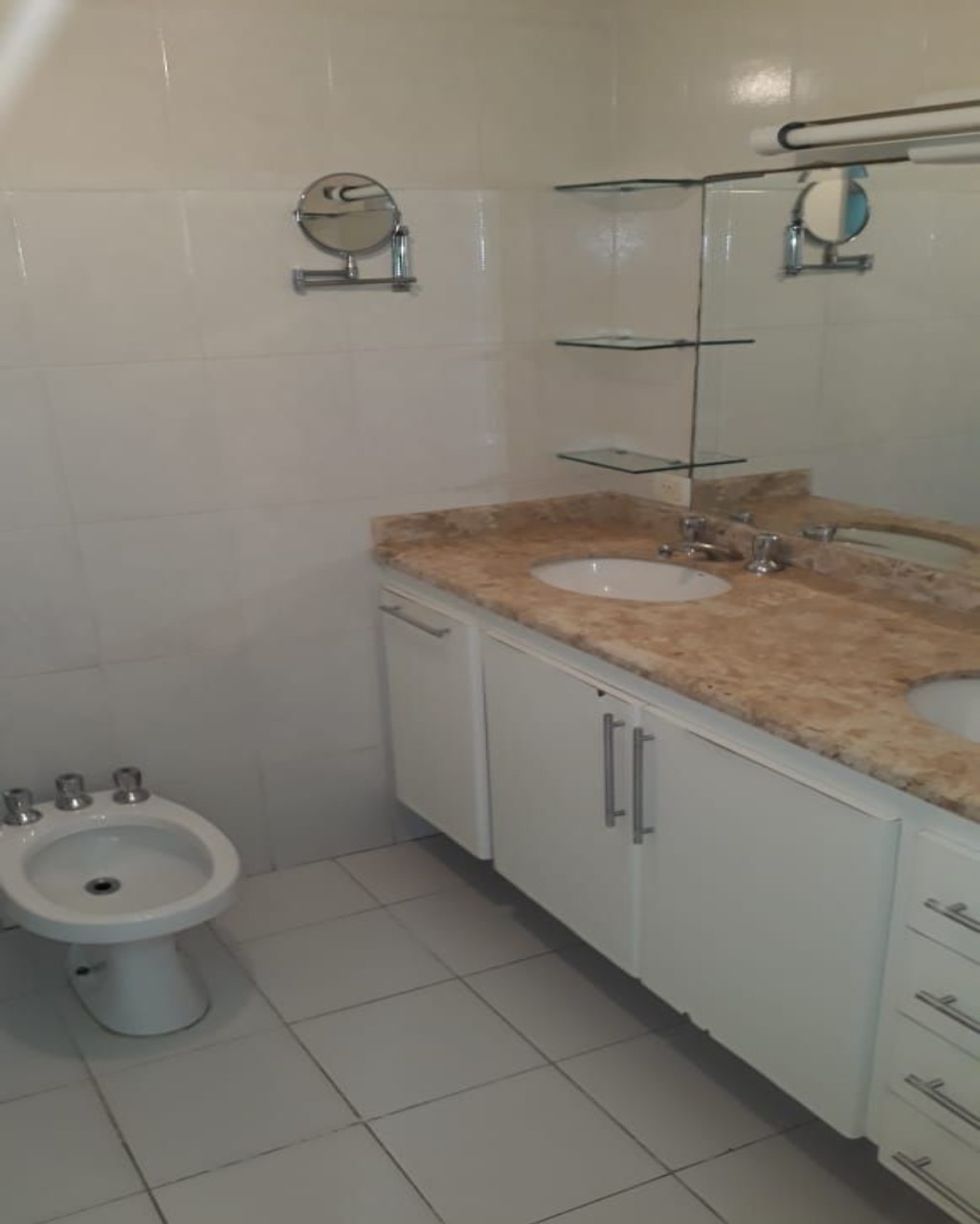 Apartamento para alugar com 2 quartos, 106m² - Foto 23