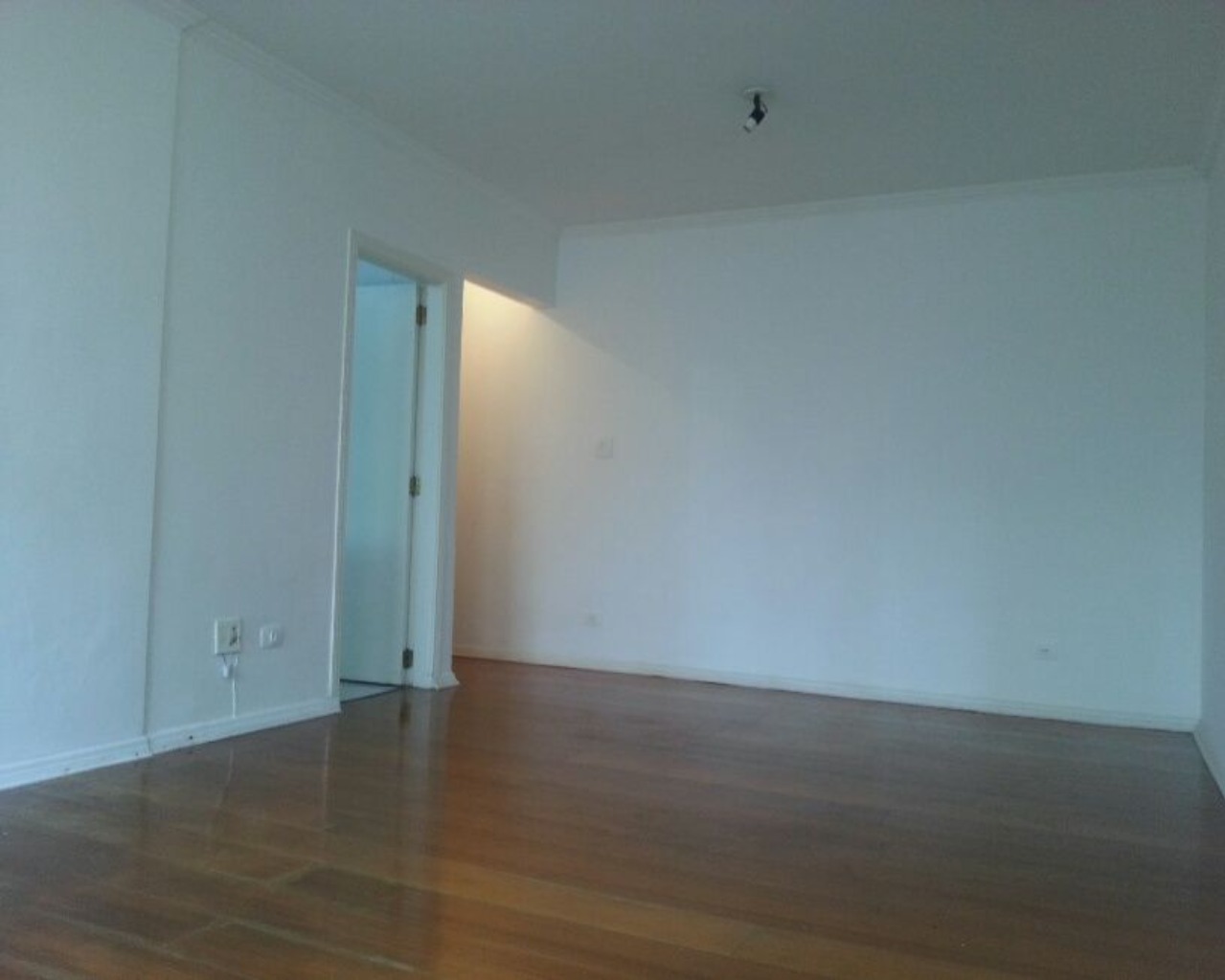 Apartamento para alugar com 2 quartos, 106m² - Foto 2