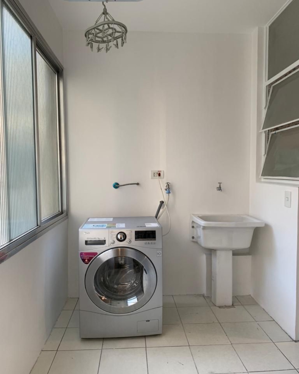 Apartamento para alugar com 3 quartos, 99m² - Foto 11