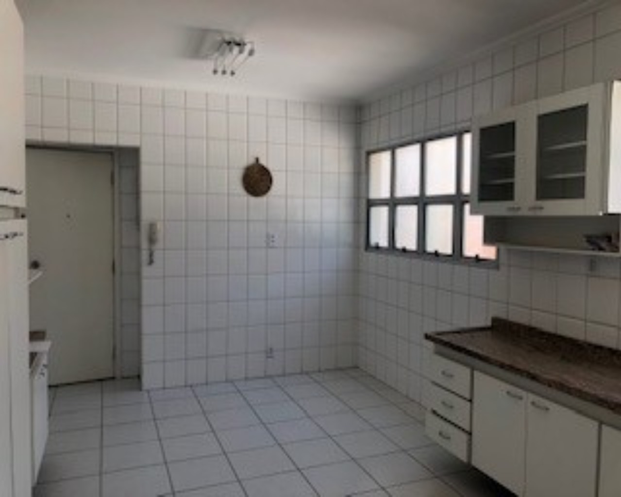 Apartamento para alugar com 3 quartos, 156m² - Foto 9