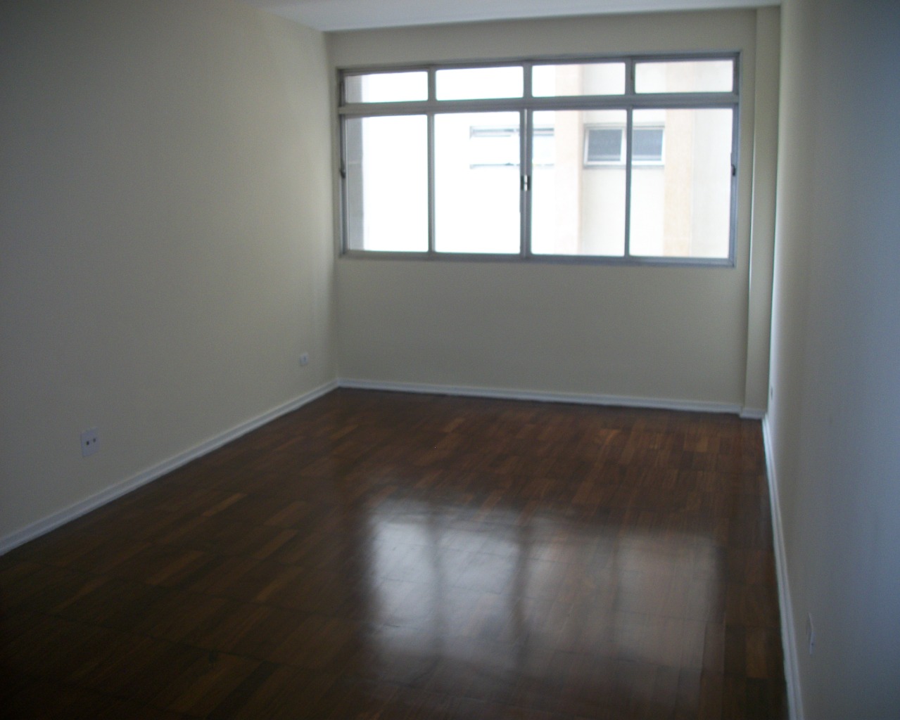 Apartamento para alugar com 2 quartos, 100m² - Foto 1