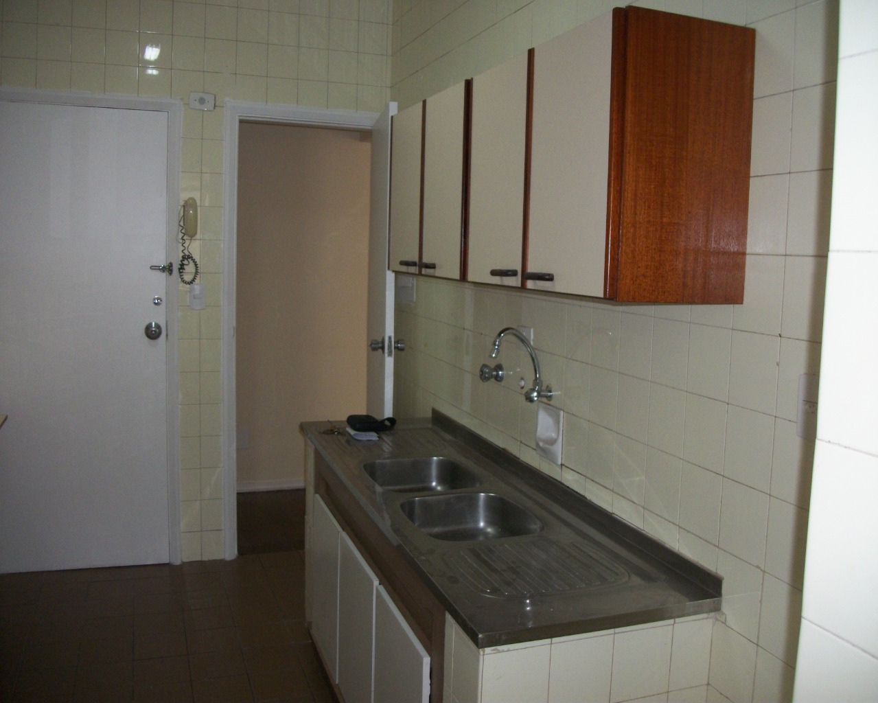 Apartamento para alugar com 2 quartos, 100m² - Foto 8