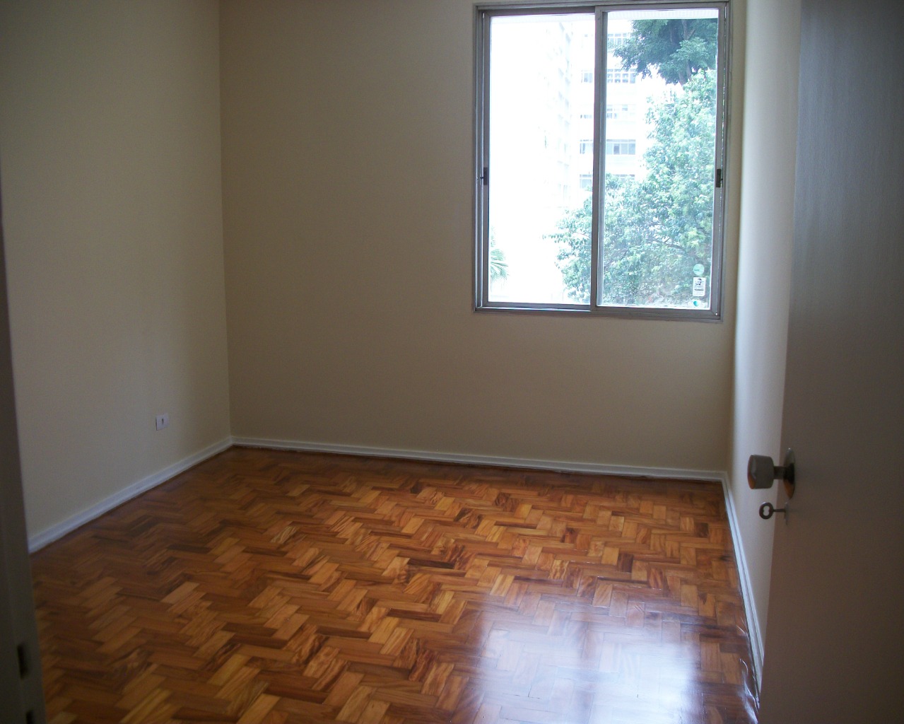 Apartamento para alugar com 2 quartos, 100m² - Foto 13