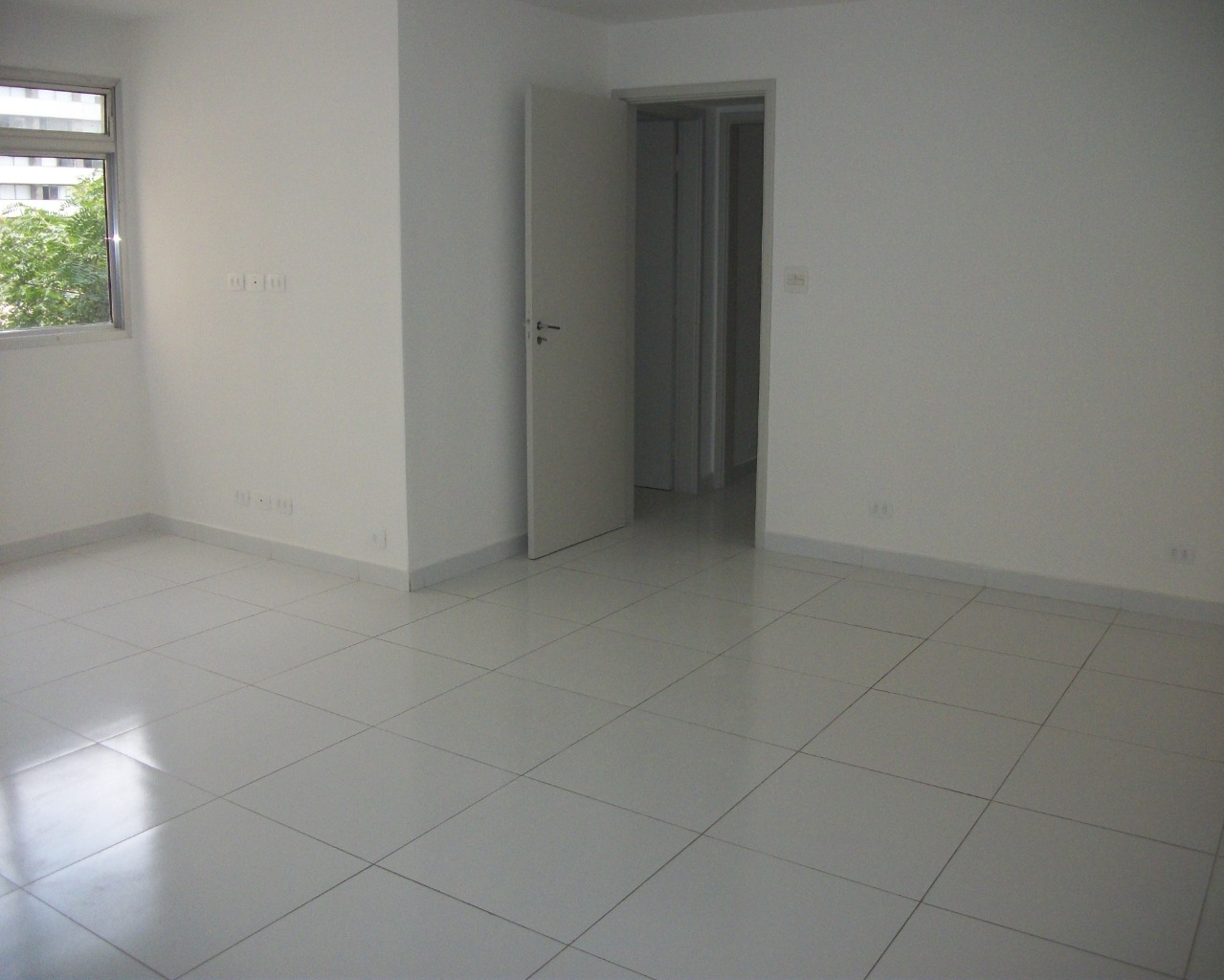 Apartamento para alugar com 2 quartos, 90m² - Foto 3