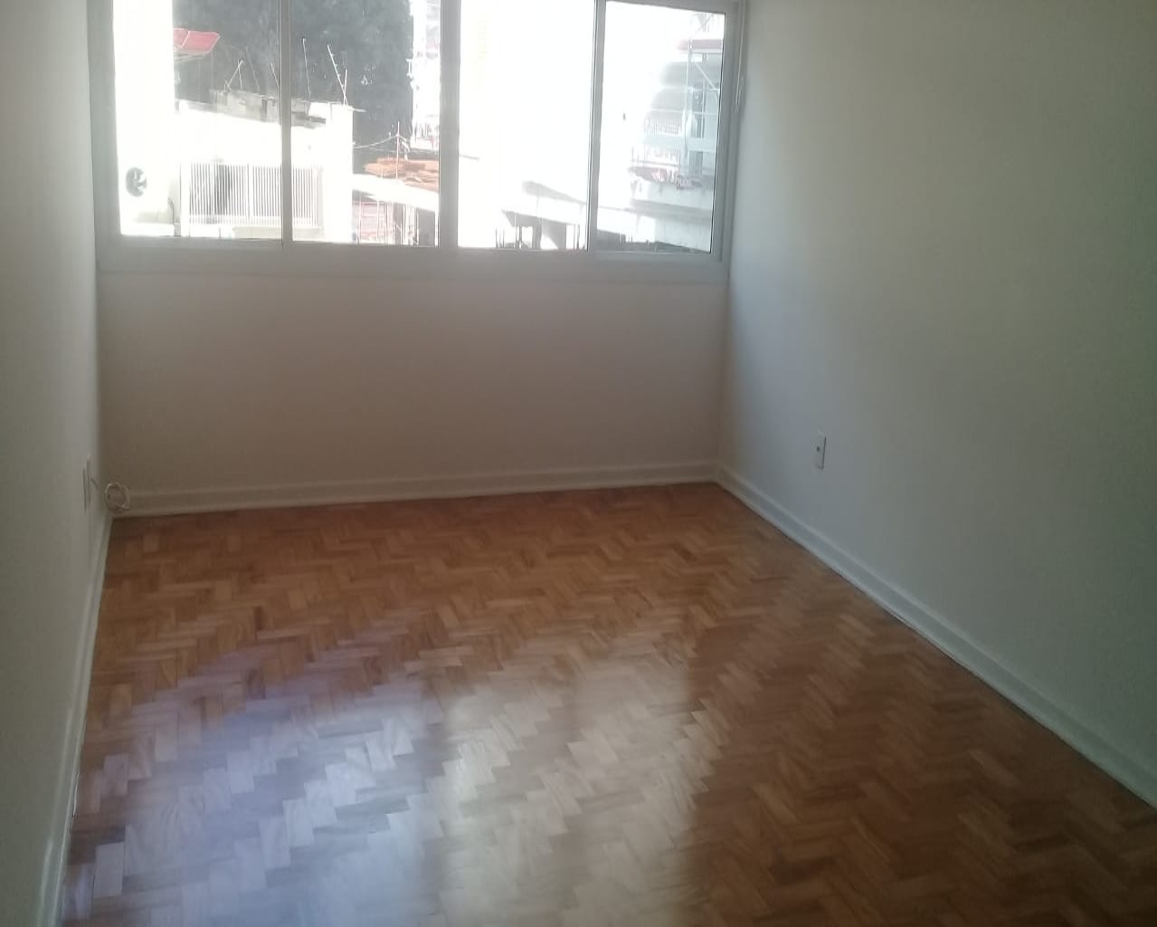 Apartamento para alugar com 2 quartos, 100m² - Foto 1