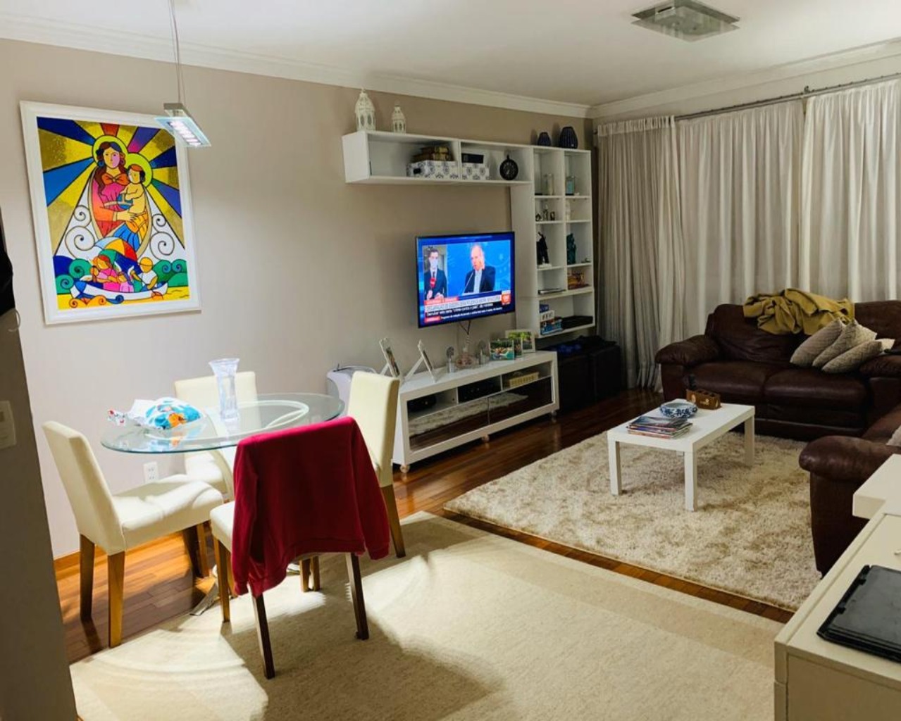 Apartamento à venda com 2 quartos, 100m² - Foto 1