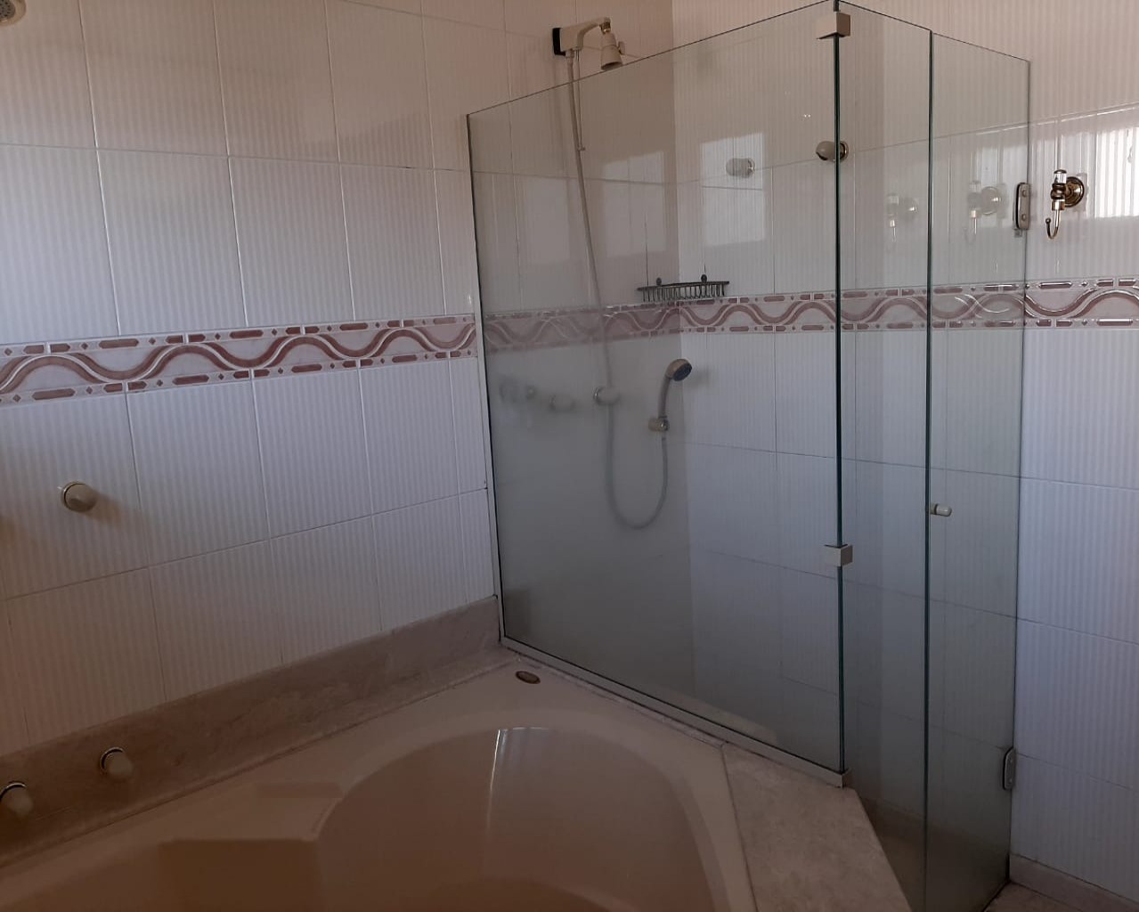 Sobrado à venda com 4 quartos, 300m² - Foto 7