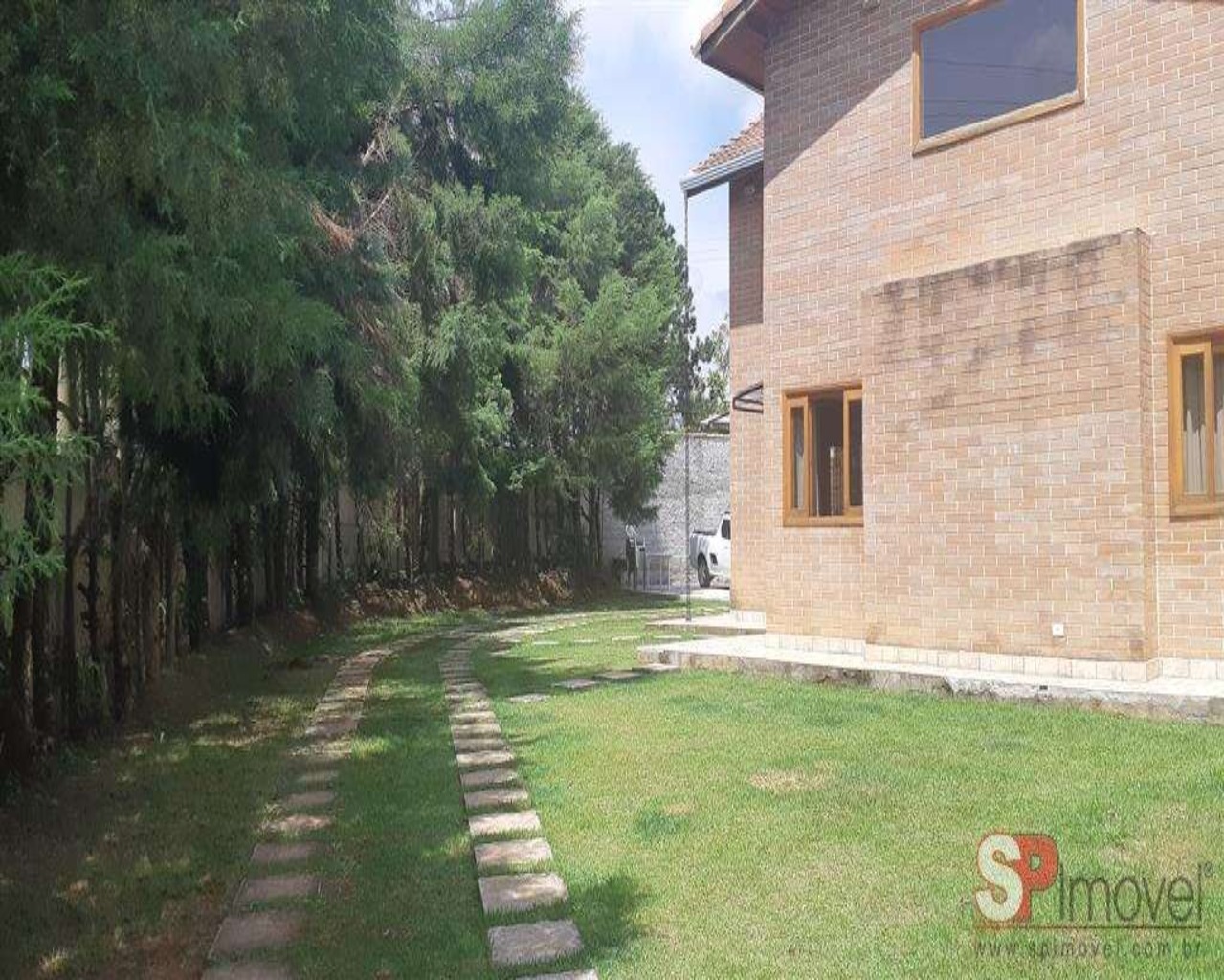 Casa à venda com 3 quartos, 250m² - Foto 4