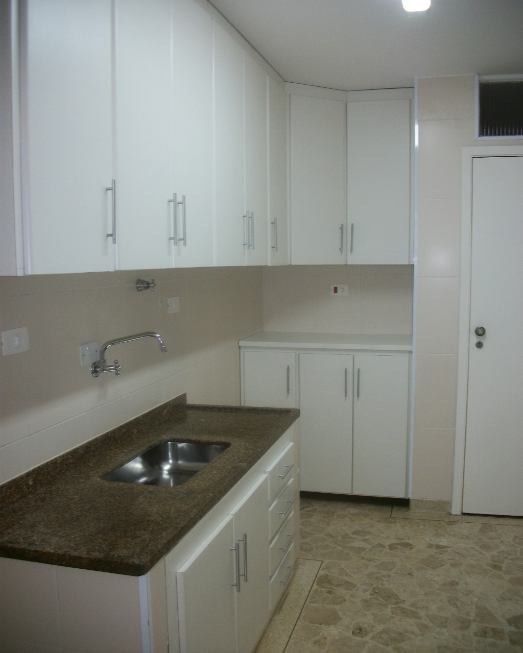 Apartamento para alugar com 3 quartos, 107m² - Foto 8