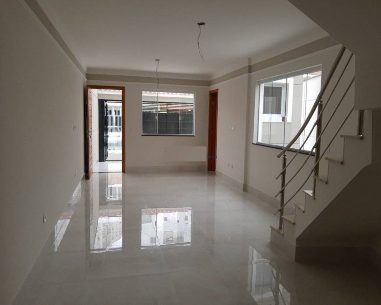 Sobrado à venda com 3 quartos, 89m² - Foto 1