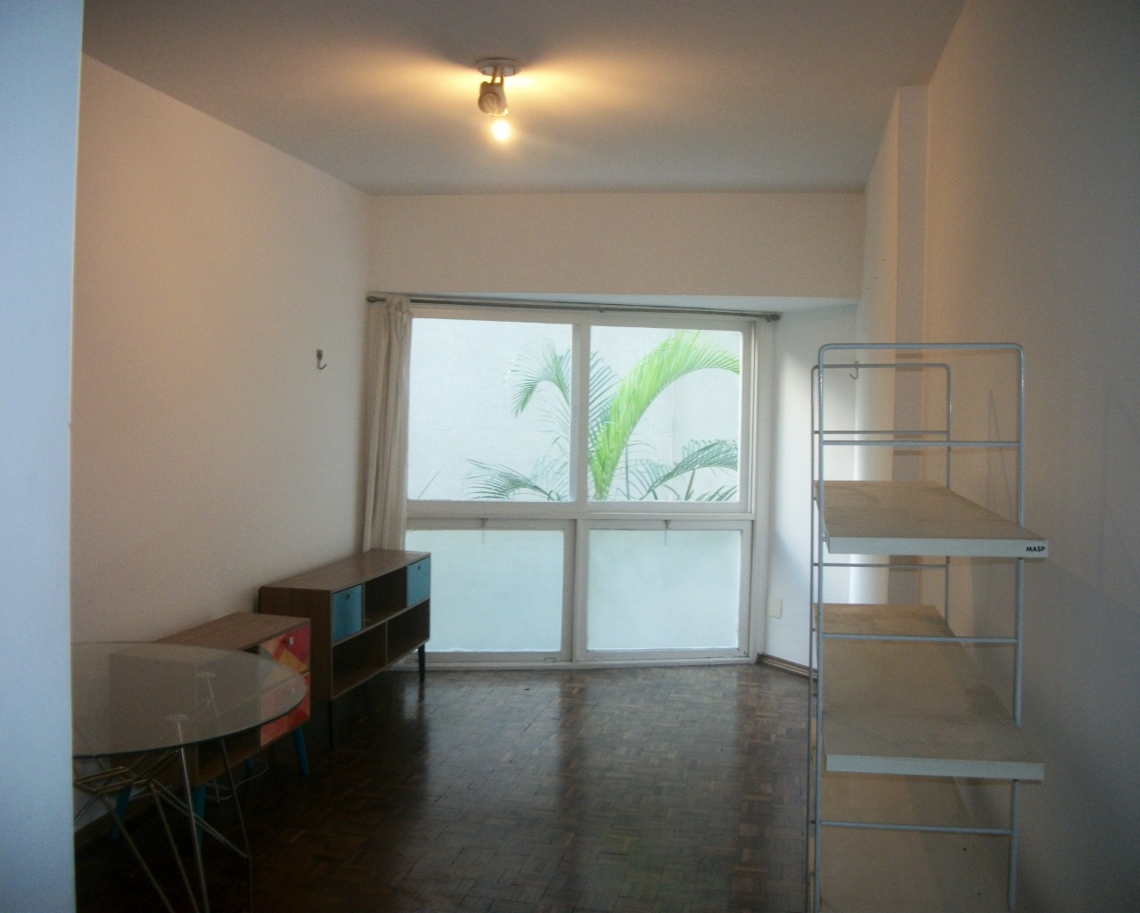 Apartamento à venda com 1 quarto, 48m² - Foto 1