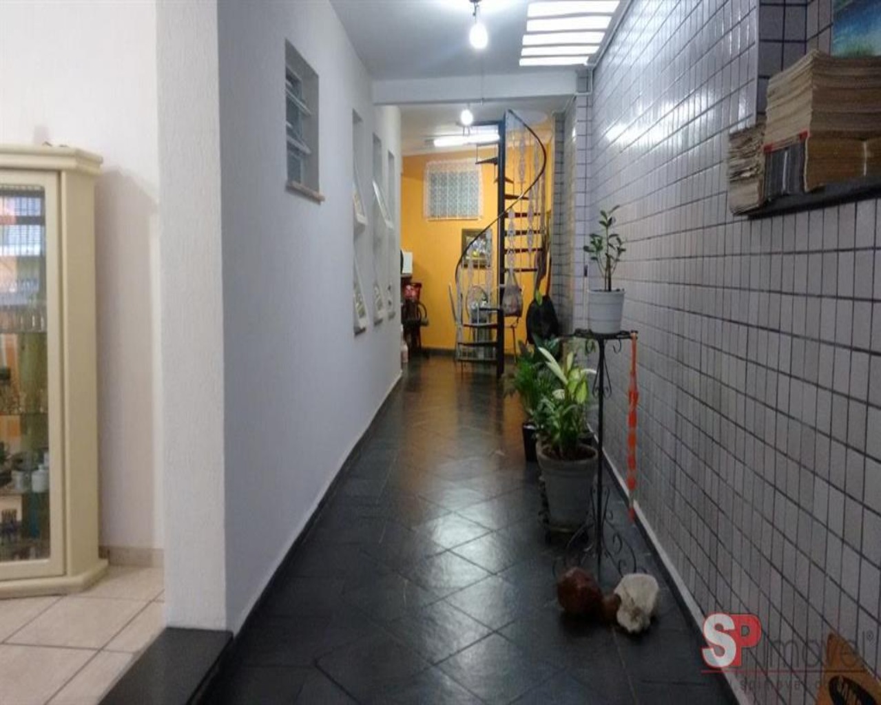 Sobrado à venda e aluguel com 3 quartos, 220m² - Foto 1