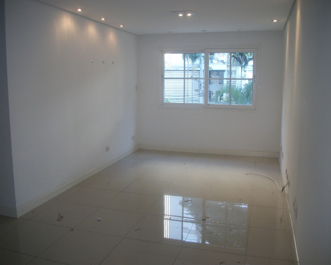 Apartamento para alugar com 3 quartos, 130m² - Foto 1