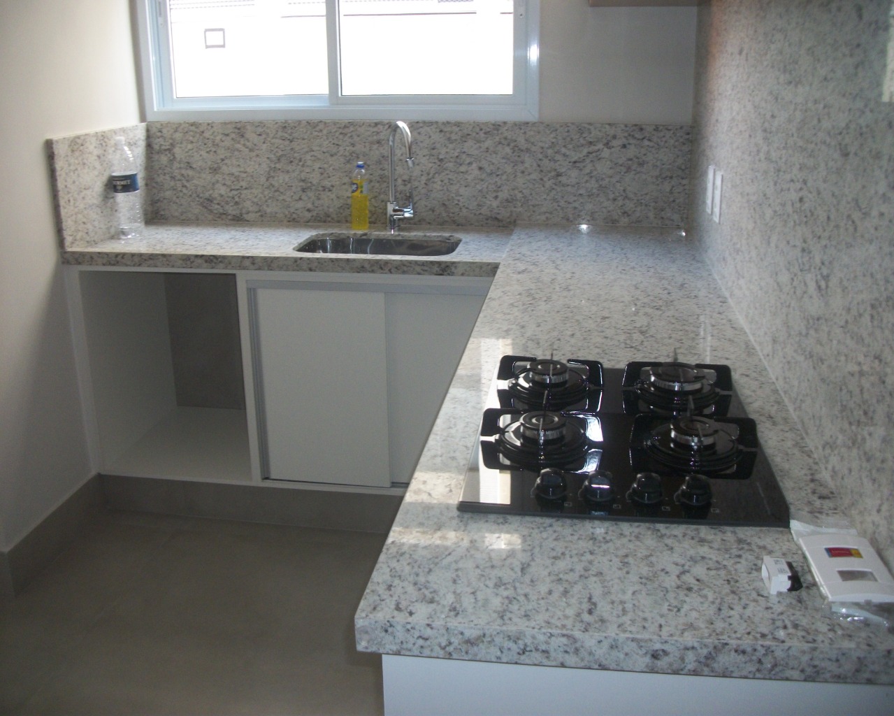 Apartamento para alugar com 3 quartos, 100m² - Foto 2