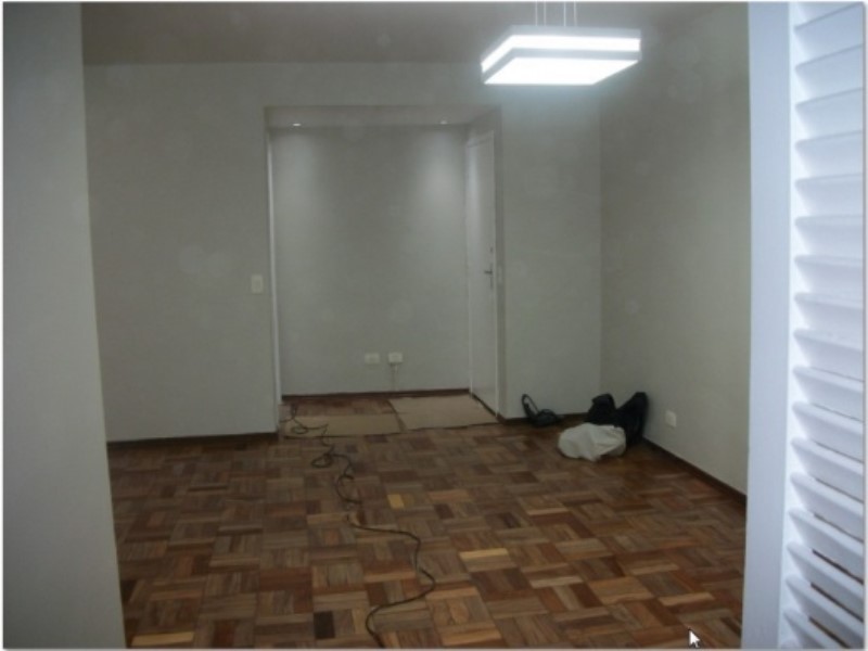 Apartamento à venda com 2 quartos, 70m² - Foto 3