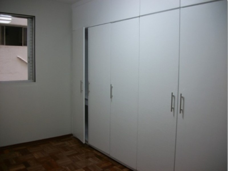 Apartamento à venda com 2 quartos, 70m² - Foto 4