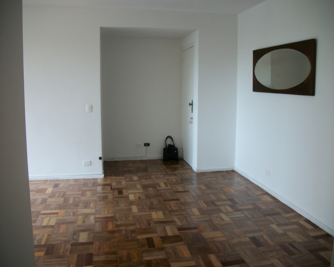 Apartamento à venda com 2 quartos, 70m² - Foto 5