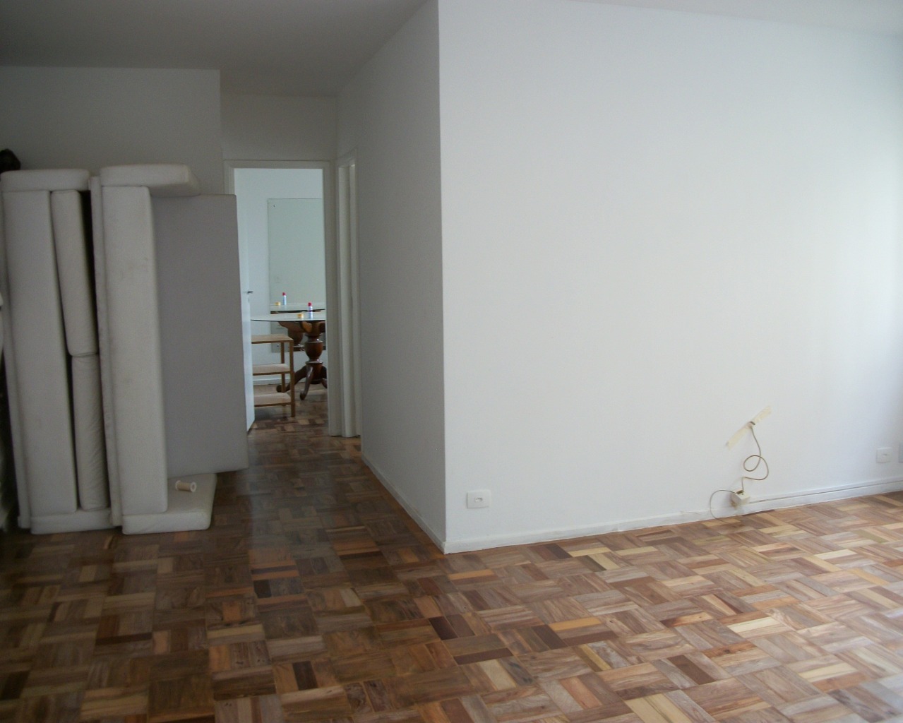 Apartamento à venda com 2 quartos, 70m² - Foto 15