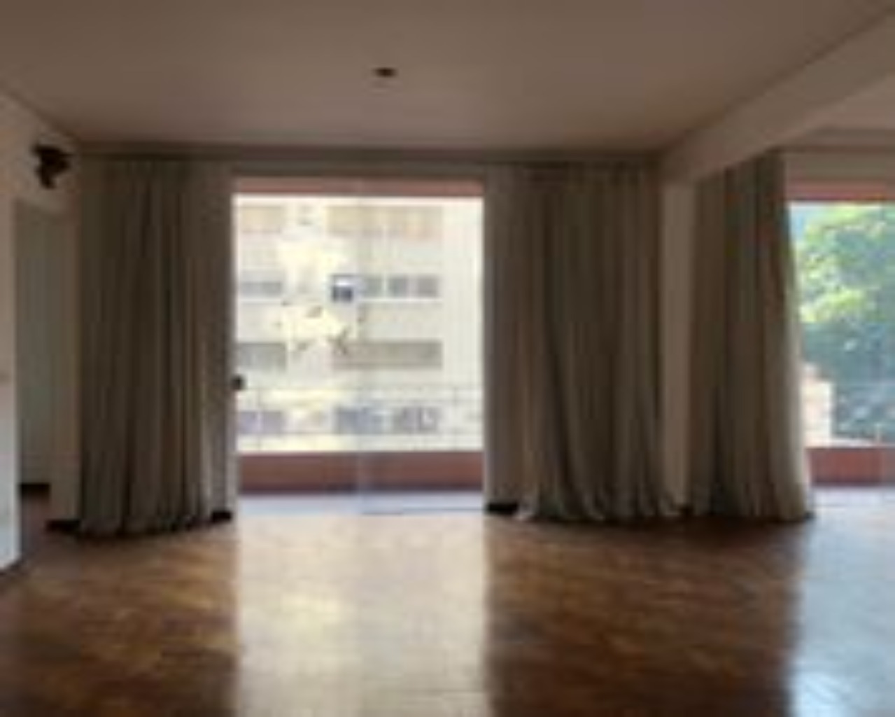 Apartamento para alugar com 2 quartos, 120m² - Foto 8