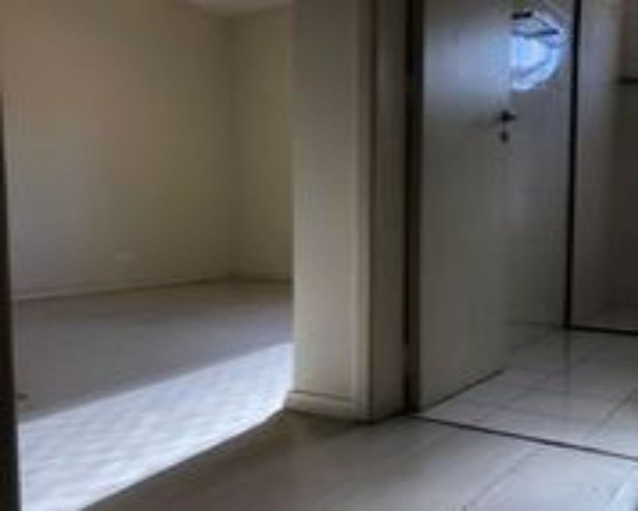 Apartamento para alugar com 3 quartos, 98m² - Foto 2