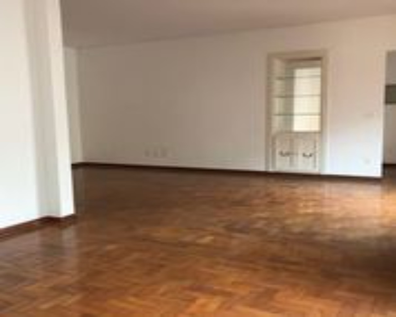 Apartamento para alugar com 2 quartos, 120m² - Foto 11