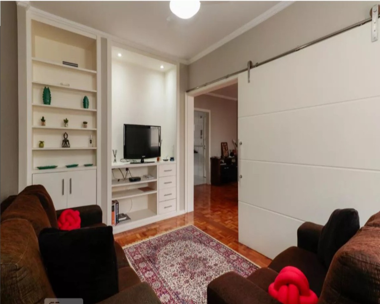 Apartamento para alugar com 3 quartos, 110m² - Foto 11