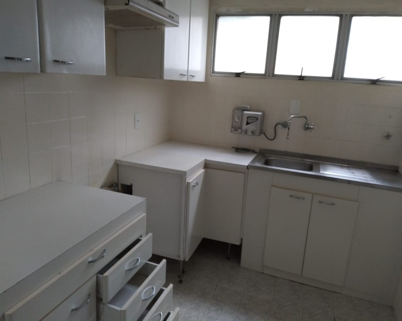 Apartamento à venda com 2 quartos, 85m² - Foto 6