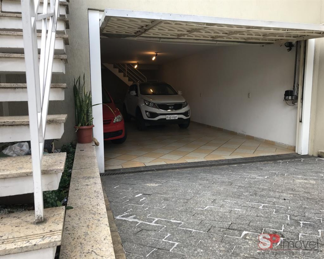 Sobrado à venda com 3 quartos, 270m² - Foto 2