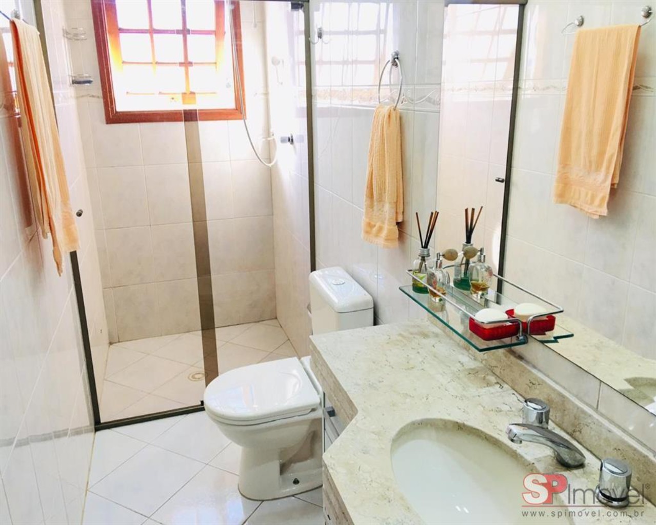 Sobrado à venda com 3 quartos, 270m² - Foto 3