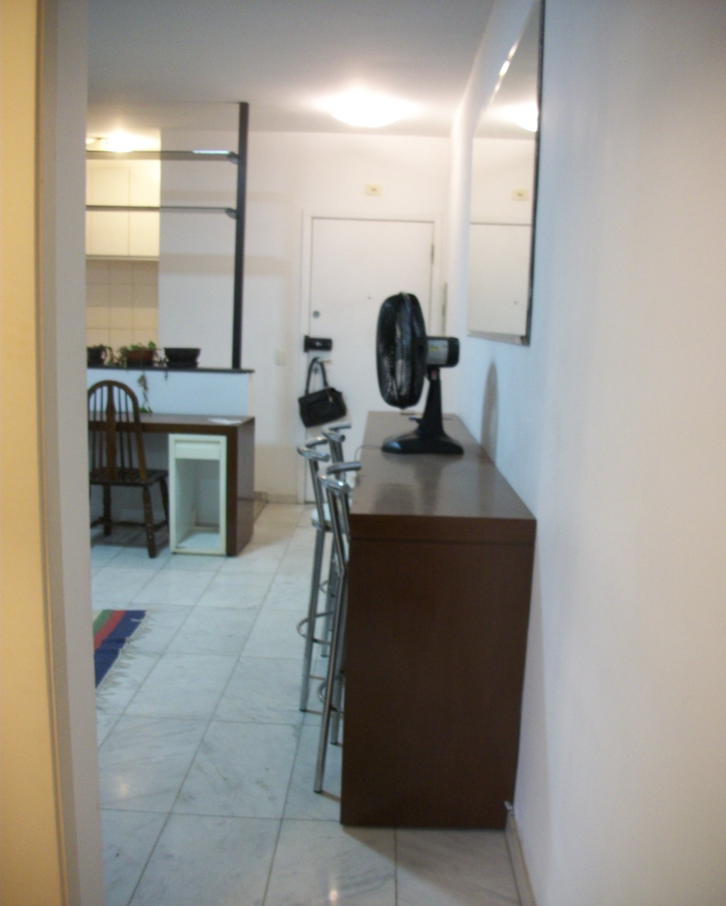 Apartamento para alugar com 1 quarto, 50m² - Foto 24