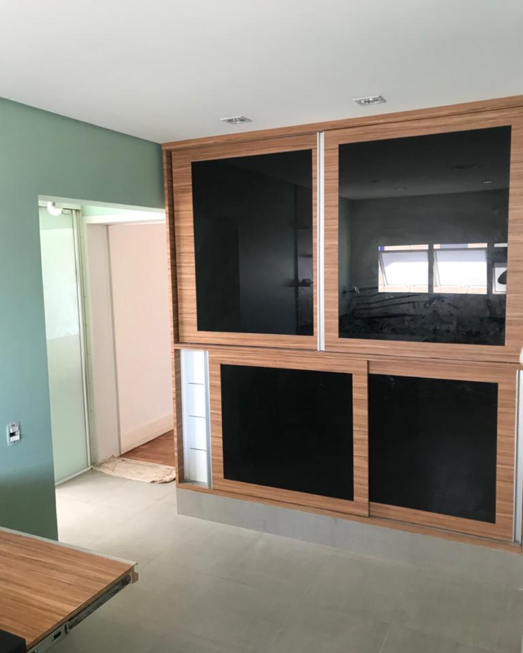 Apartamento para alugar com 3 quartos, 130m² - Foto 13