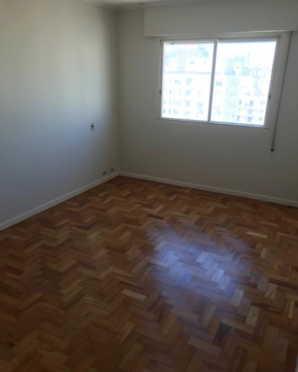 Apartamento para alugar com 3 quartos, 130m² - Foto 4