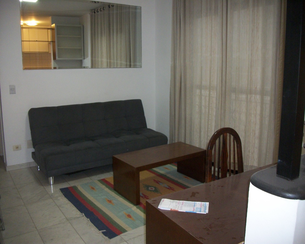 Apartamento para alugar com 1 quarto, 50m² - Foto 2