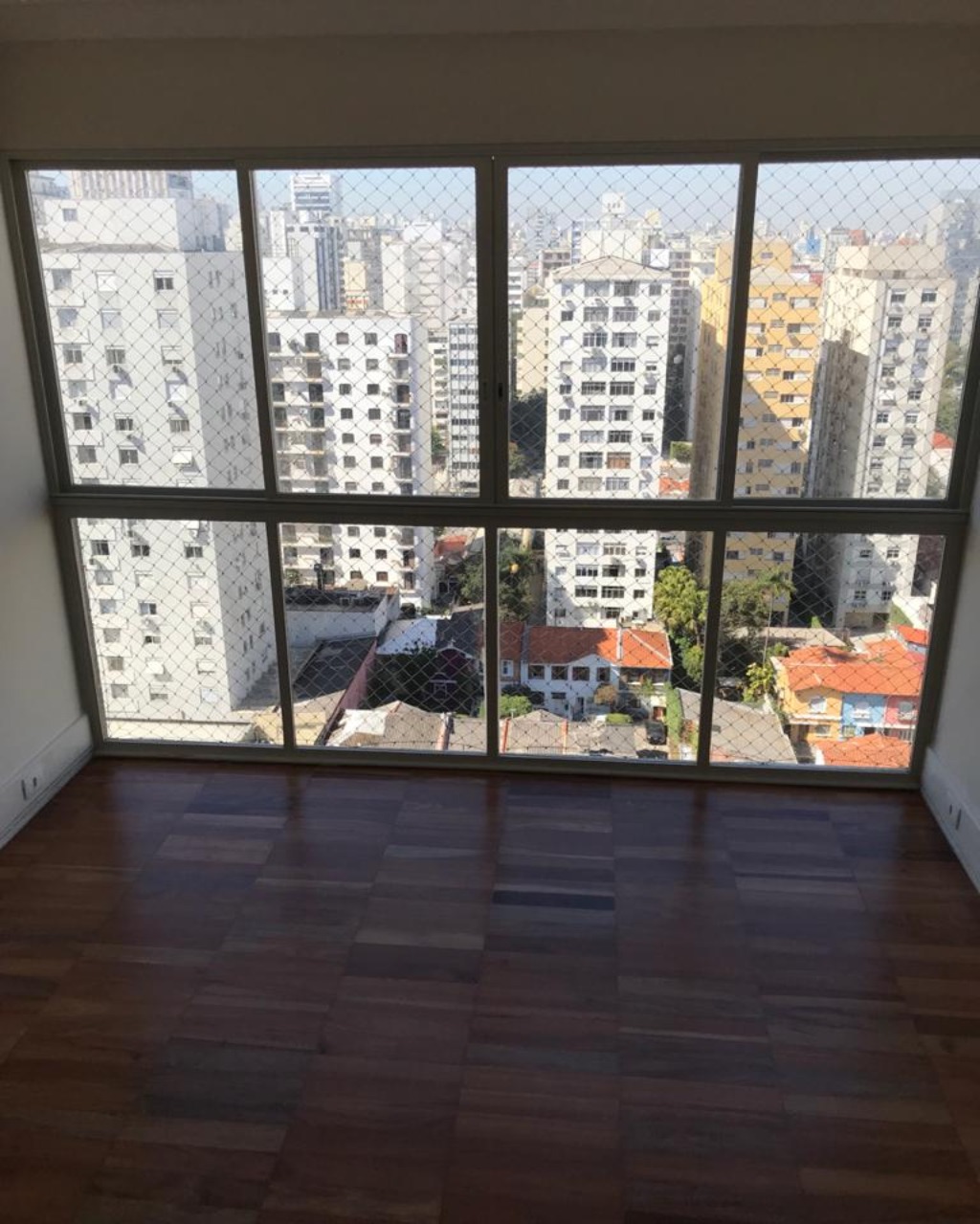 Apartamento para alugar com 3 quartos, 130m² - Foto 1