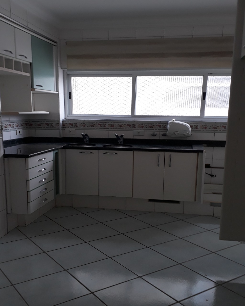 Apartamento para alugar com 3 quartos, 115m² - Foto 9