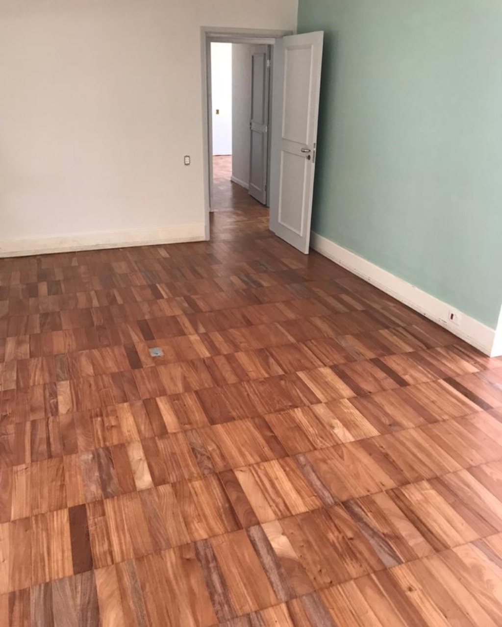 Apartamento para alugar com 3 quartos, 130m² - Foto 8