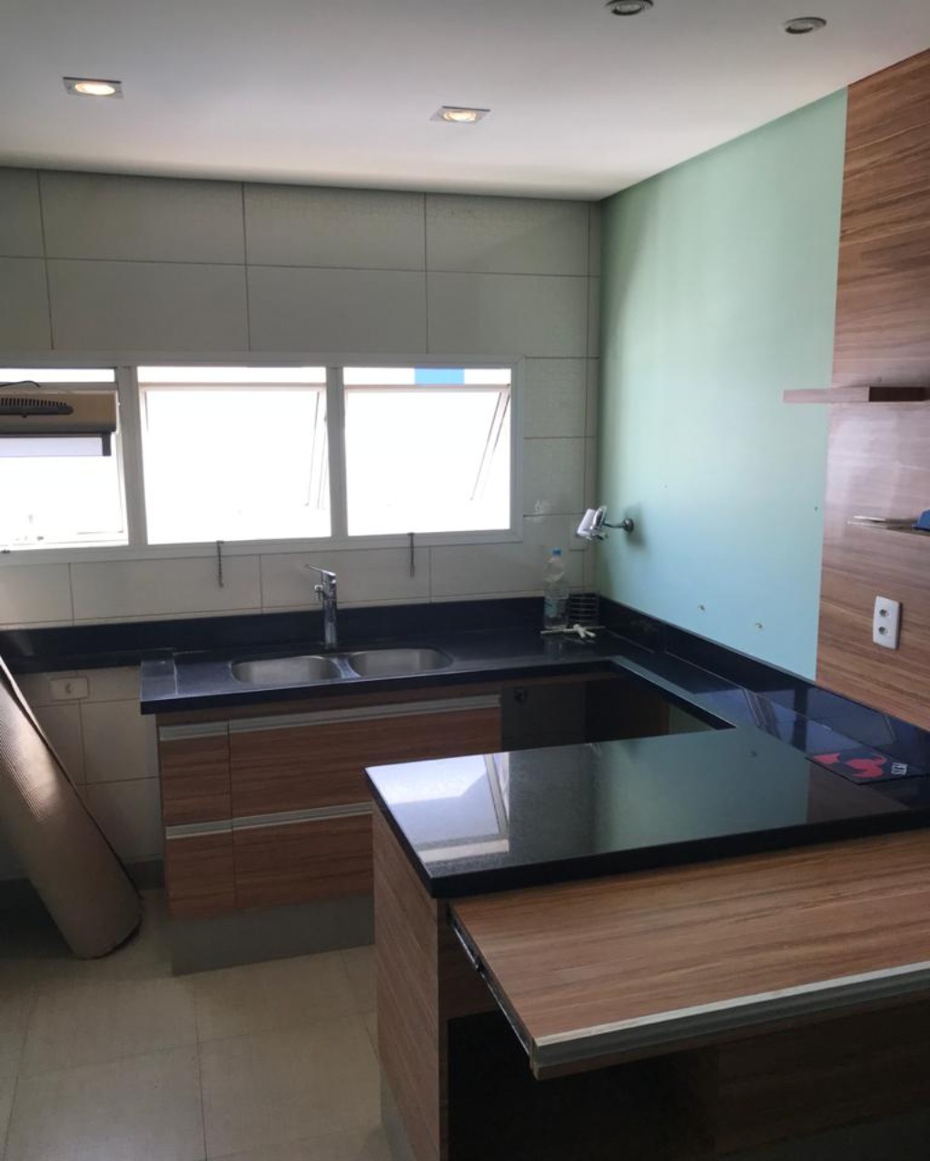 Apartamento para alugar com 3 quartos, 130m² - Foto 3