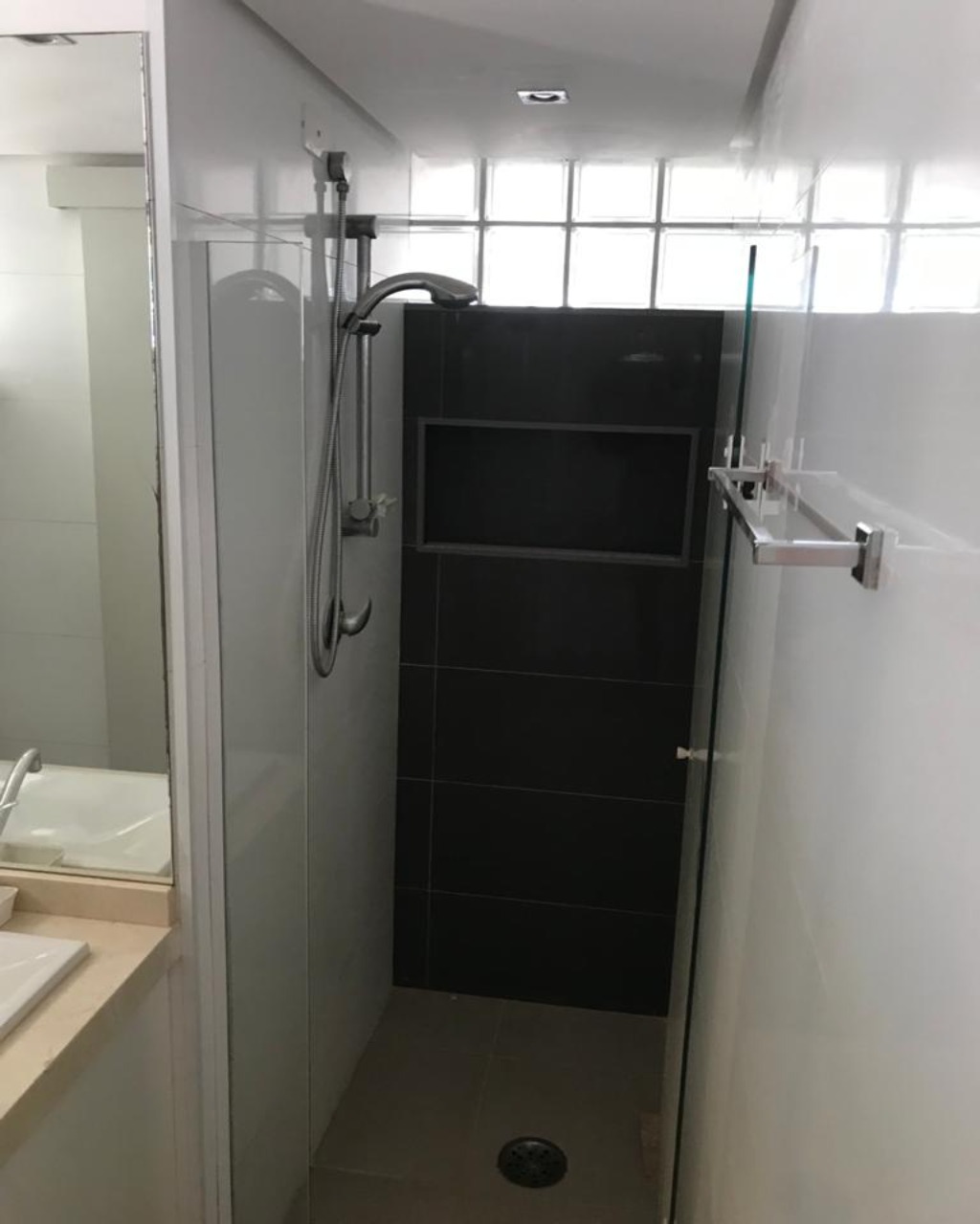 Apartamento para alugar com 3 quartos, 130m² - Foto 9