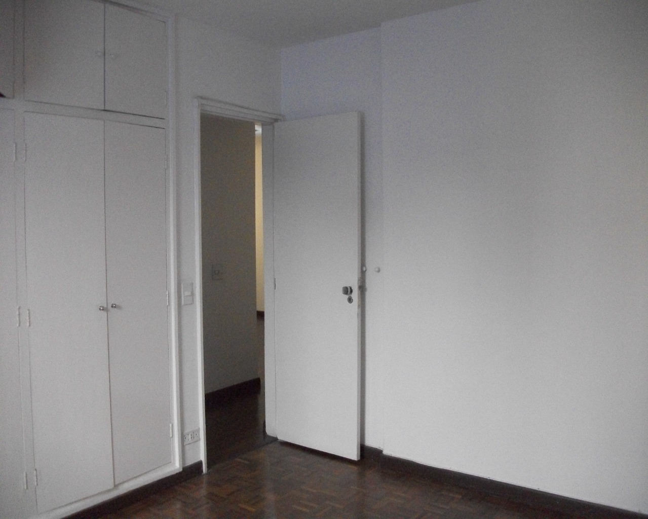 Apartamento à venda com 2 quartos, 85m² - Foto 13