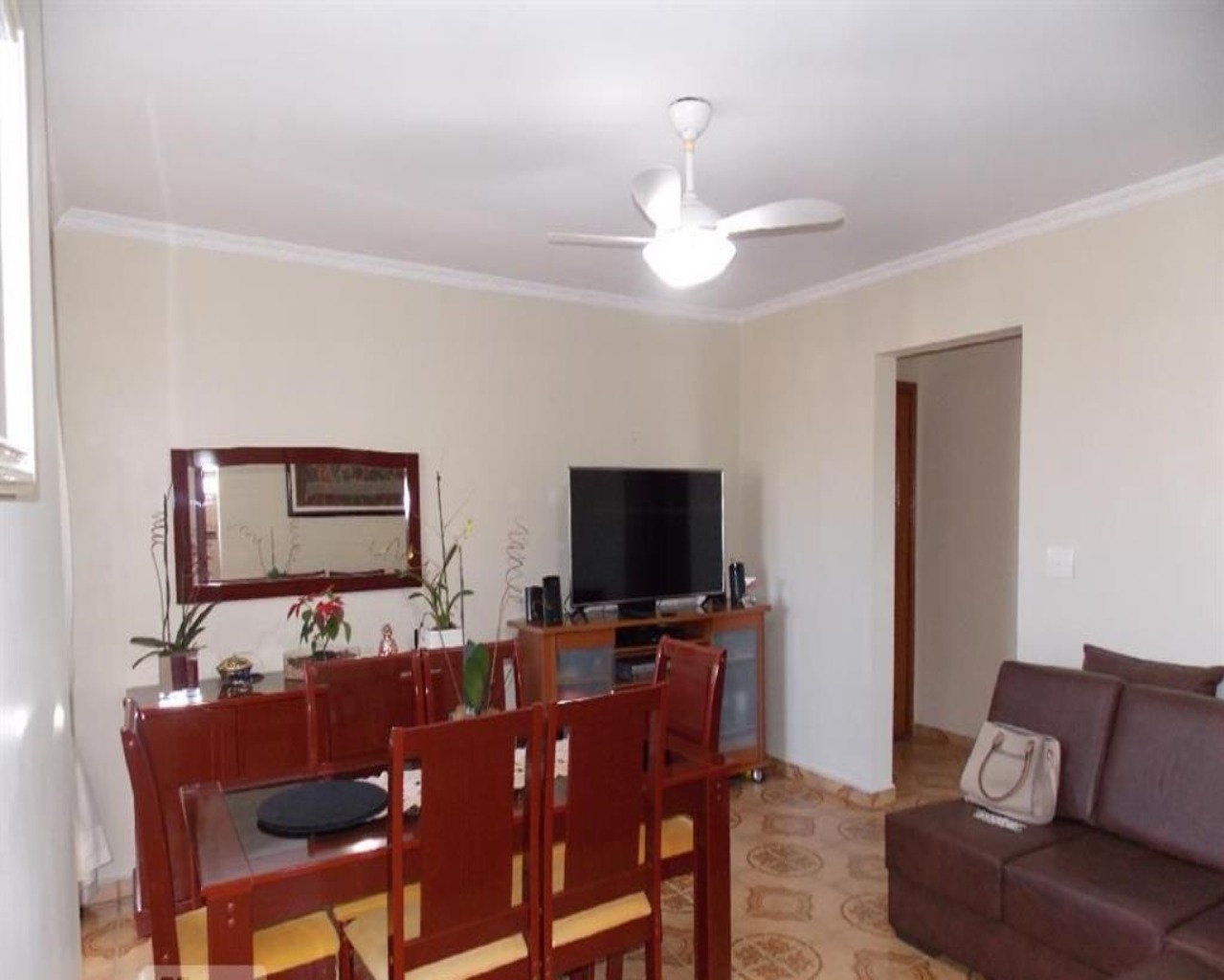 Apartamento à venda com 3 quartos, 80m² - Foto 1