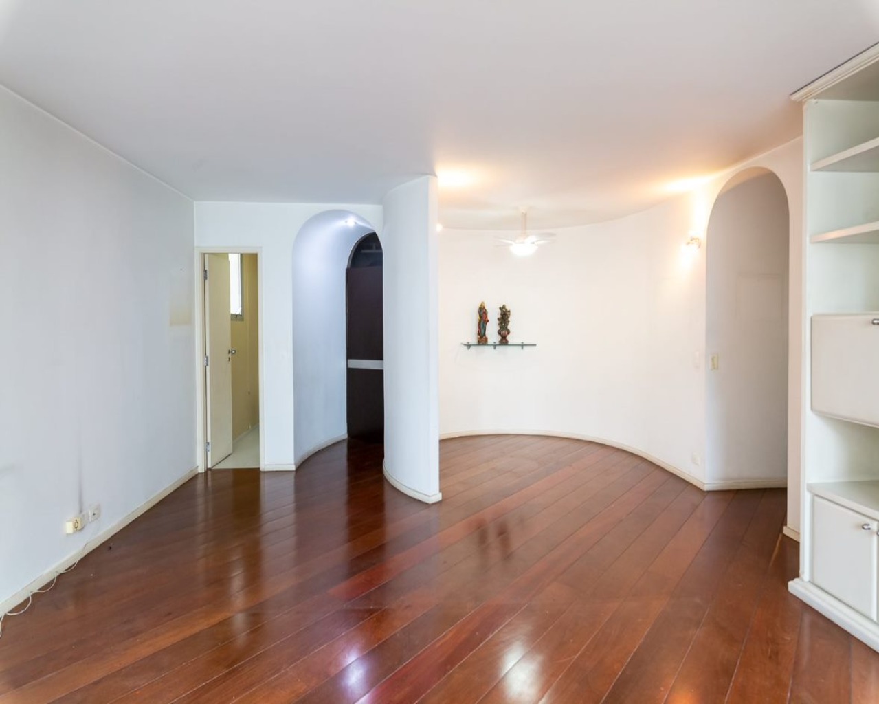 Apartamento para alugar com 3 quartos, 145m² - Foto 5